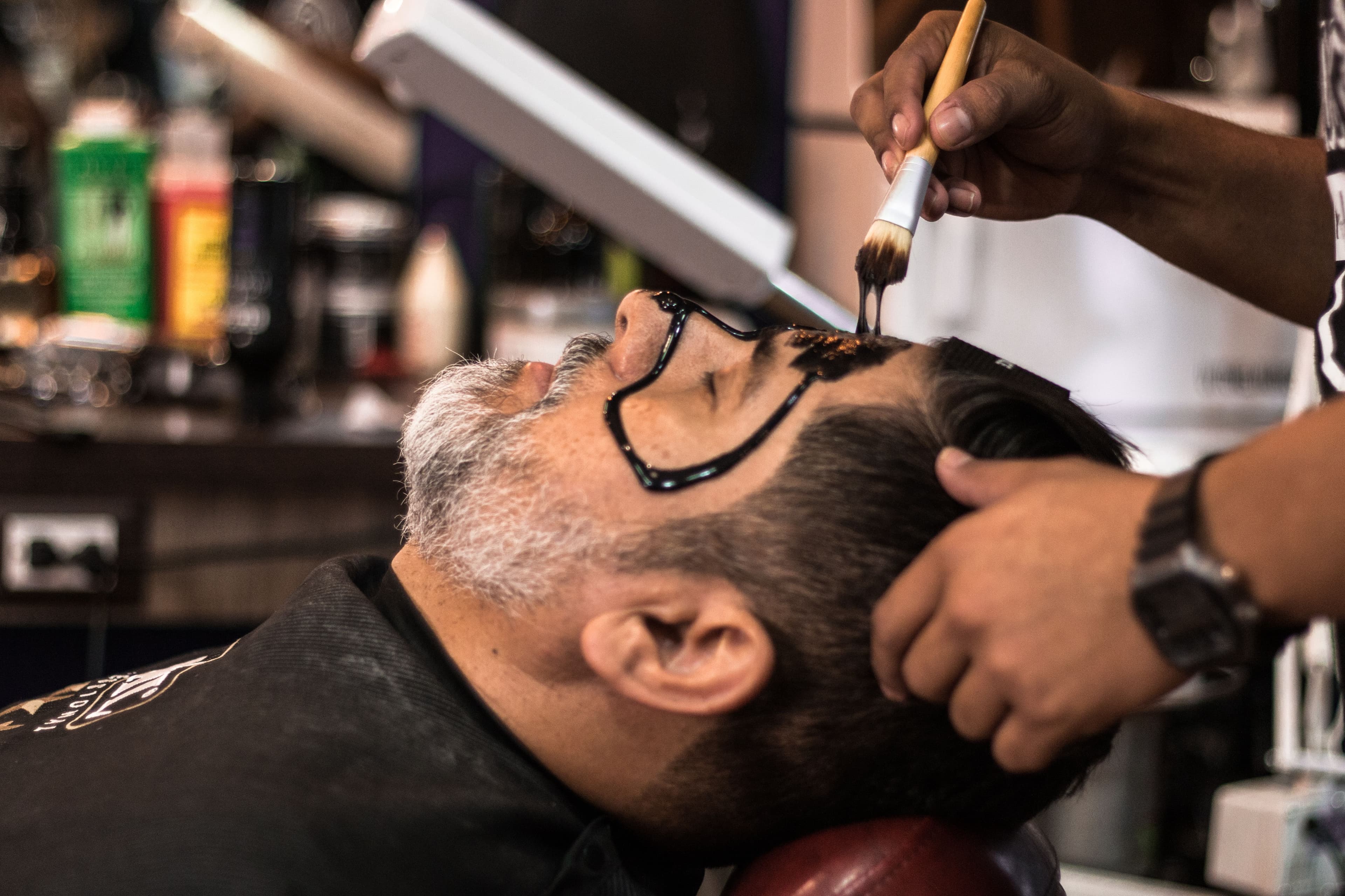 Corte, barba, lavado y mascarilla